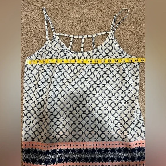 Skies Are Blue Tank Size L - Picture 6 of 7